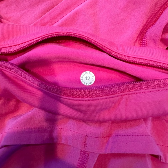 LULULEMON SONIC PINK SPEED UP SHORTS  “2.5 inch” - Picture 4 of 5